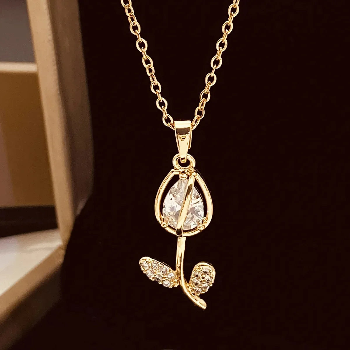 Collar Flor Tulipan + Caja de 🎁